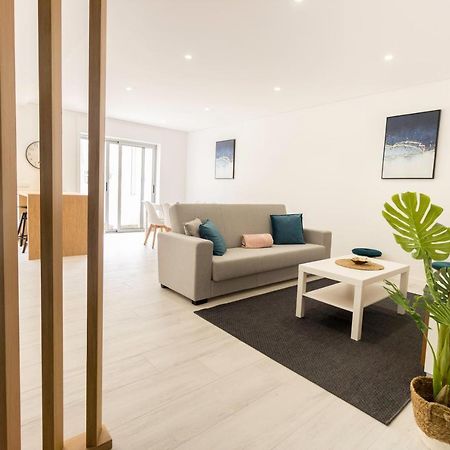 Апартаменты Guest H4U Povoa Praca Joao 23 Повуа-ди-Варзин Экстерьер фото