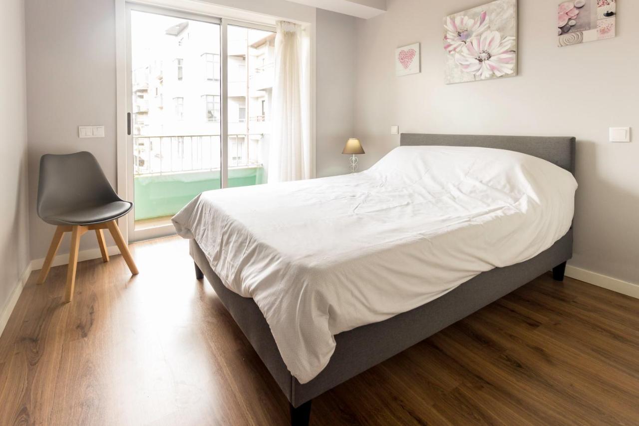 Апартаменты Guest H4U Povoa Praca Joao 23 Повуа-ди-Варзин Экстерьер фото