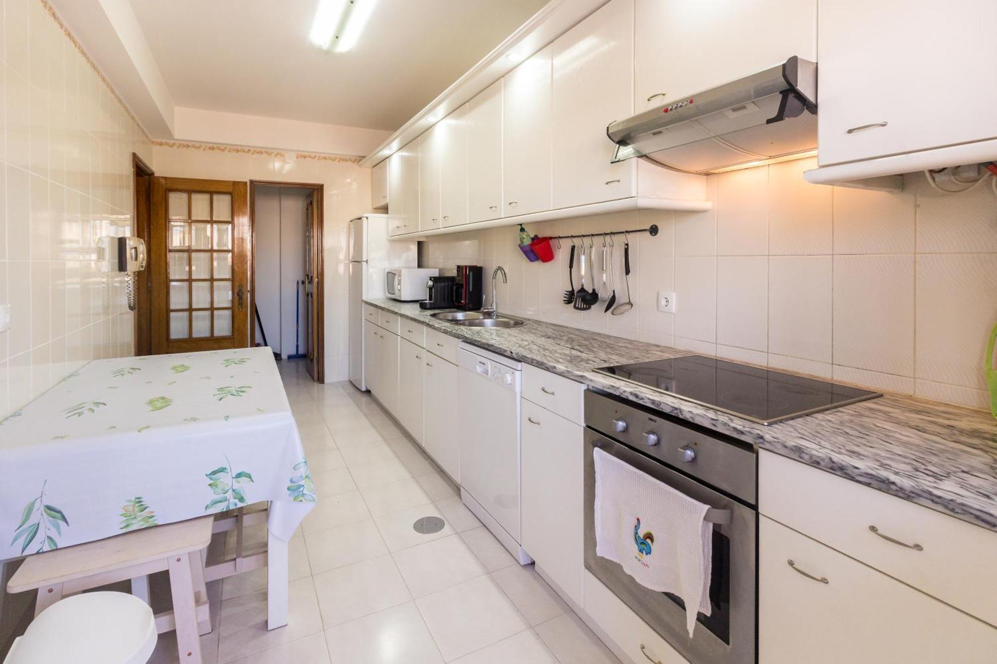 Апартаменты Guest H4U Povoa Praca Joao 23 Повуа-ди-Варзин Экстерьер фото