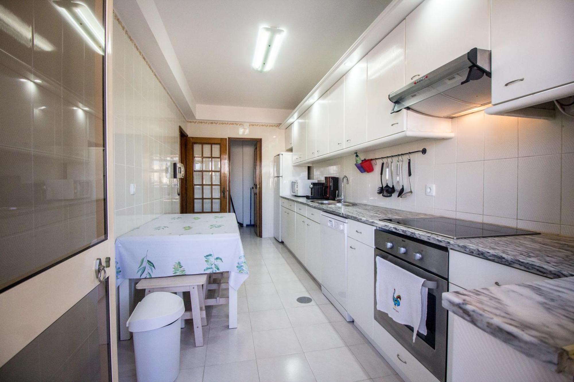 Апартаменты Guest H4U Povoa Praca Joao 23 Повуа-ди-Варзин Экстерьер фото