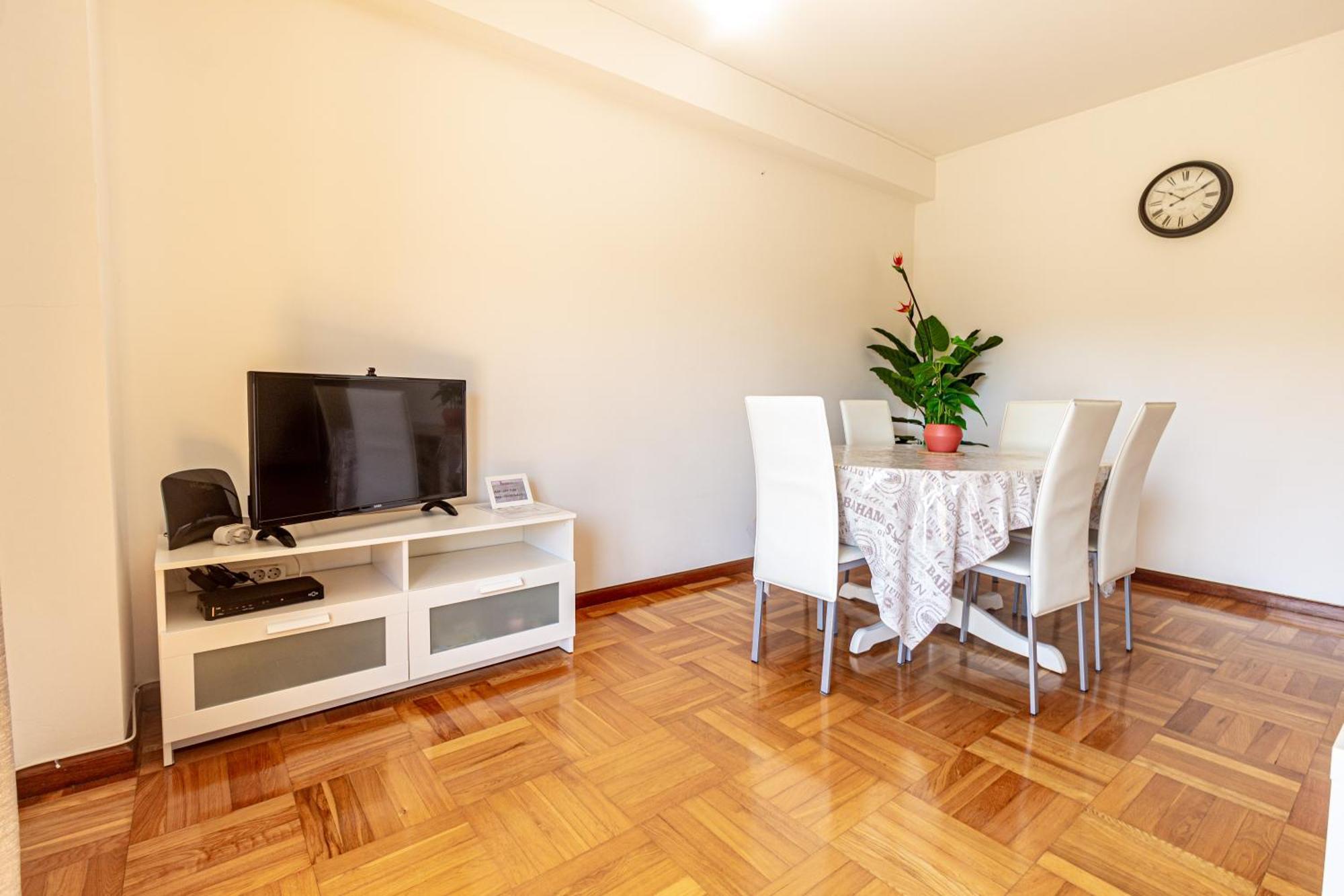 Апартаменты Guest H4U Povoa Praca Joao 23 Повуа-ди-Варзин Экстерьер фото