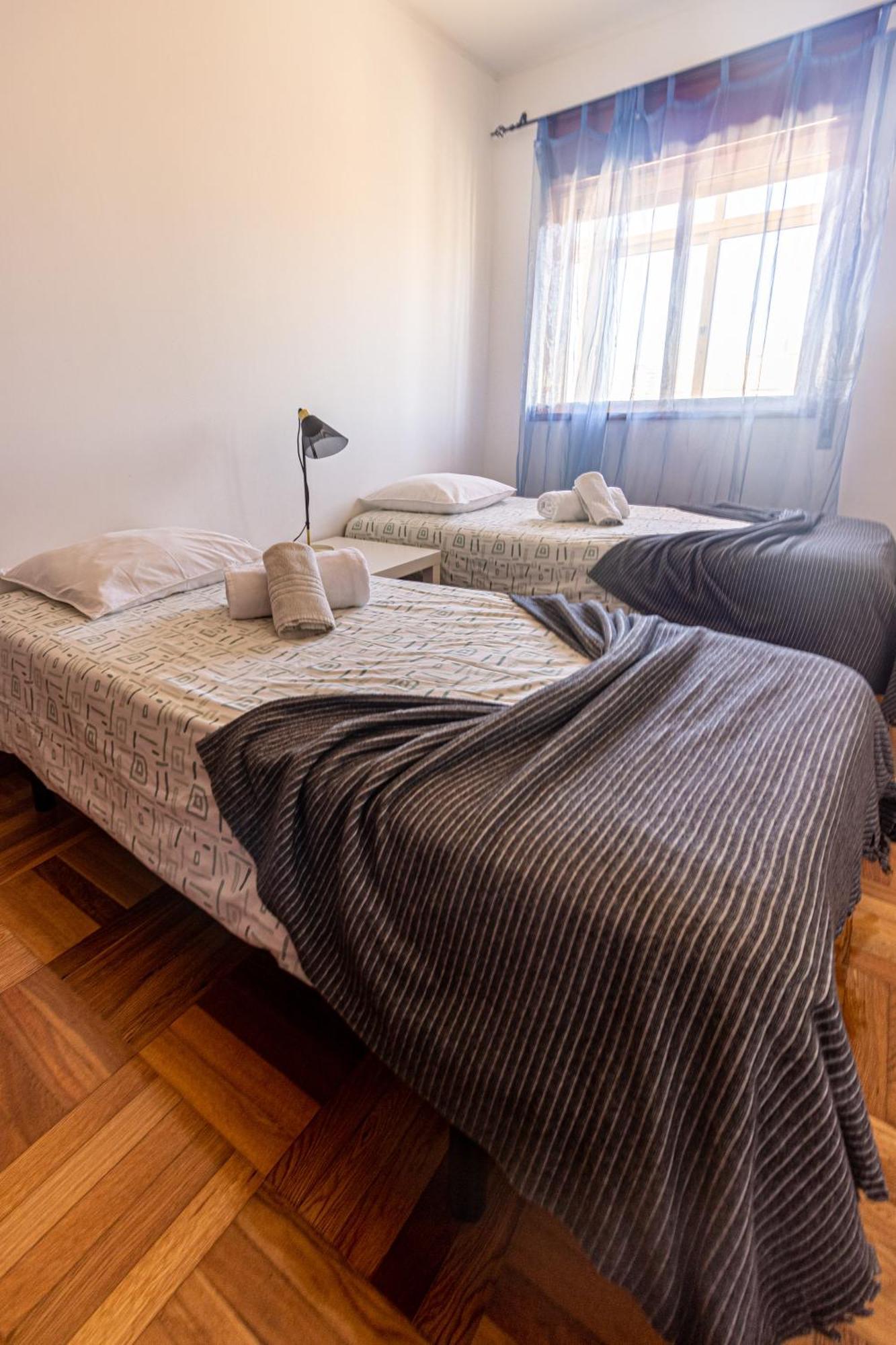 Апартаменты Guest H4U Povoa Praca Joao 23 Повуа-ди-Варзин Экстерьер фото