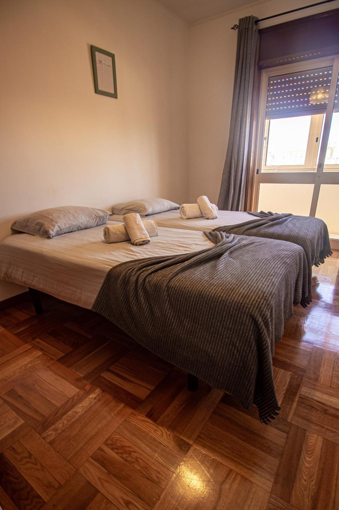 Апартаменты Guest H4U Povoa Praca Joao 23 Повуа-ди-Варзин Экстерьер фото